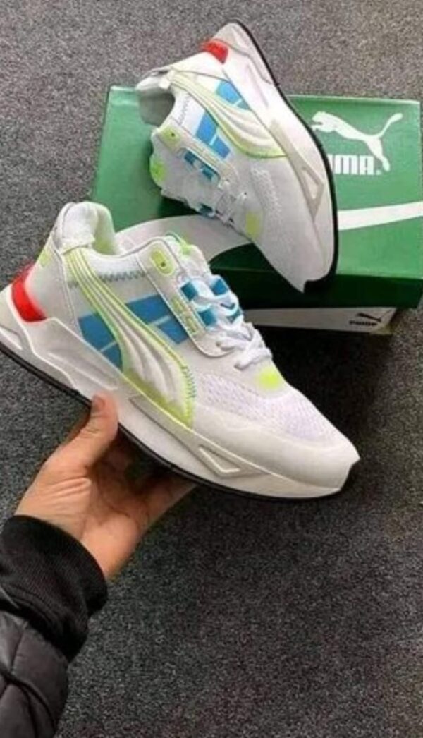 Sneakers pallets now available.