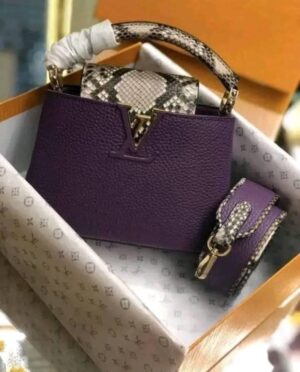 Women bags available in stock(Pallets)